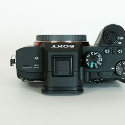 SONY α7 III(ILCE-7M3) SONY α7 III(ILCE-7M3)
