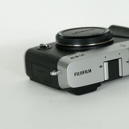 FUJIFILM X-E3