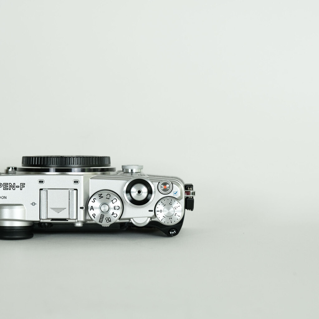 OLYMPUS PEN-F OLYMPUS PEN-F