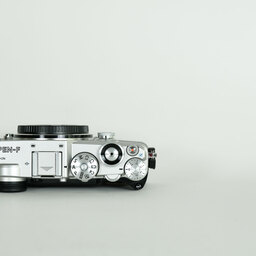 OLYMPUS PEN-F OLYMPUS PEN-F