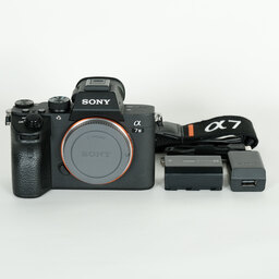 SONY α7 III(ILCE-7M3) SONY α7 III(ILCE-7M3)