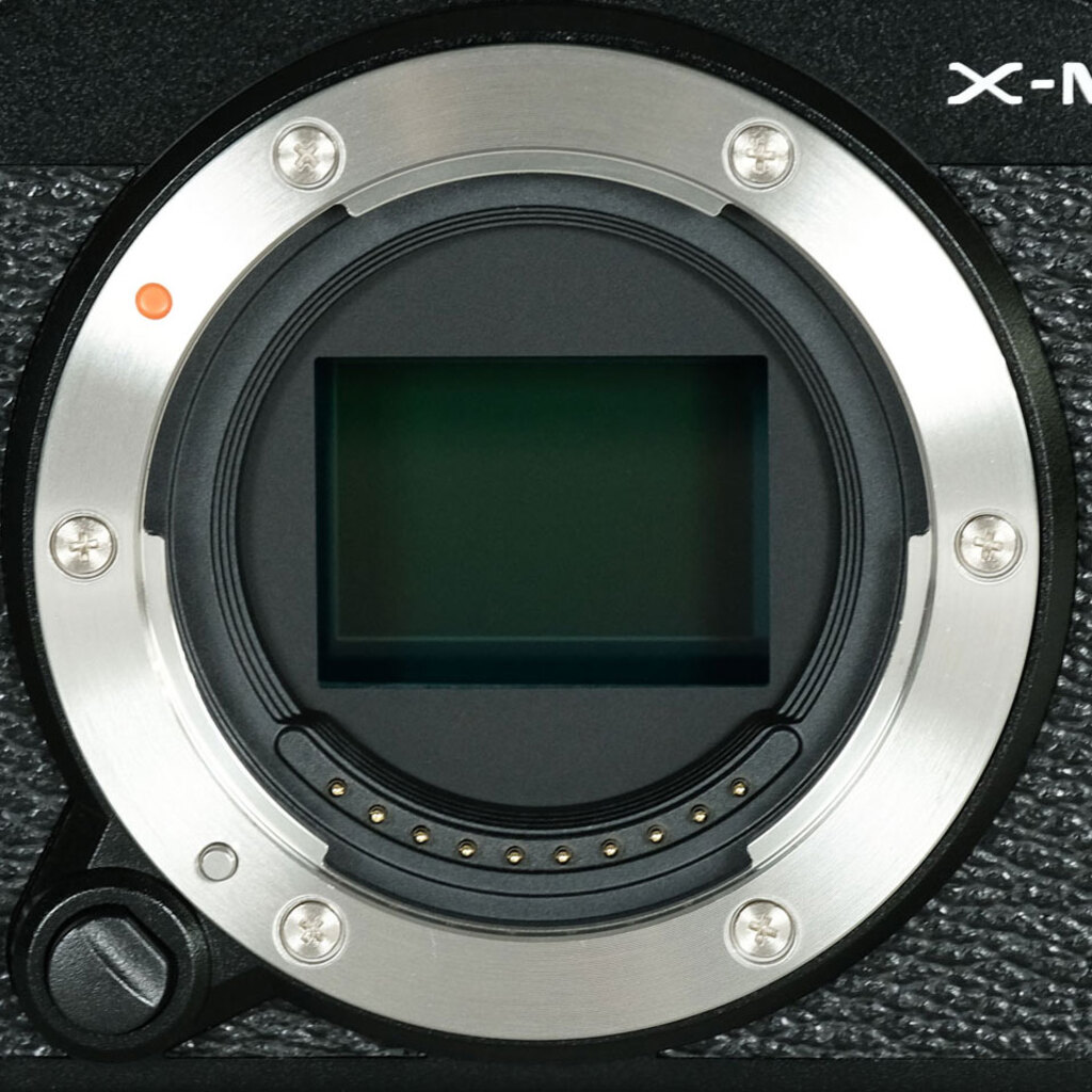 FUJIFILM X-M5