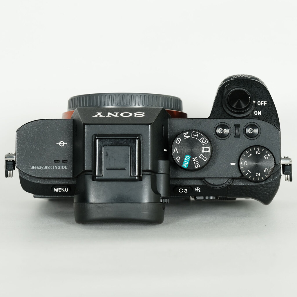 Full-frame camera with 5-axis image stabilization | ILCE-7M2