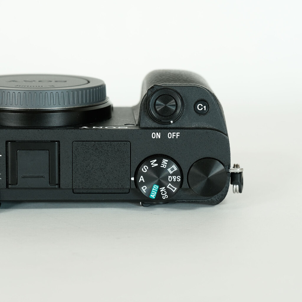 SONY α6400(ILCE-6400) SONY α6400(ILCE-6400)