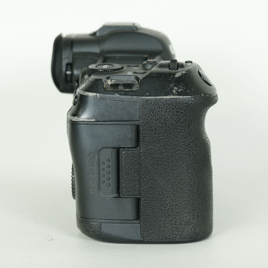 Canon EOS R5 Canon EOS R5