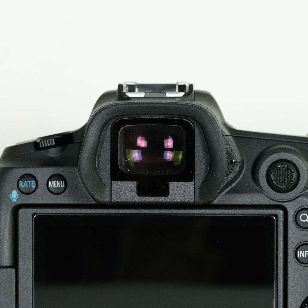 Canon EOS R5 Canon EOS R5