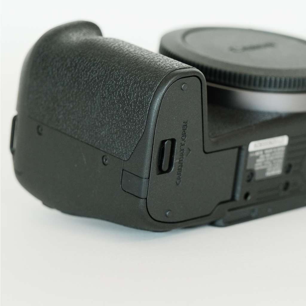 Canon EOS RPの出品 | ONE SCENE（ワンシーン）