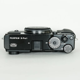 FUJIFILM X-Pro1 FUJIFILM X-Pro1