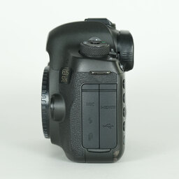 Canon EOS 5Ds / 5DsR Canon EOS 5Ds / 5DsR