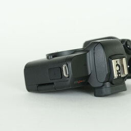 Canon EOS Kiss M2 Canon EOS Kiss M2