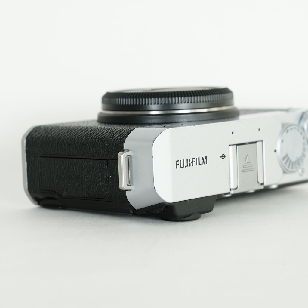 FUJIFILM X-E4 FUJIFILM X-E4