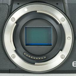 Canon EOS Kiss M Canon EOS Kiss M