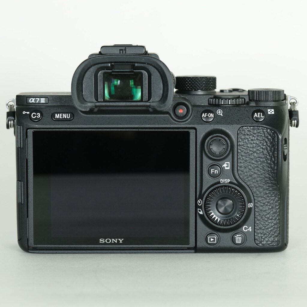 SONY α7 III(ILCE-7M3) SONY α7 III(ILCE-7M3)