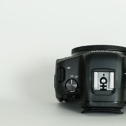 Canon EOS R6 Canon EOS R6