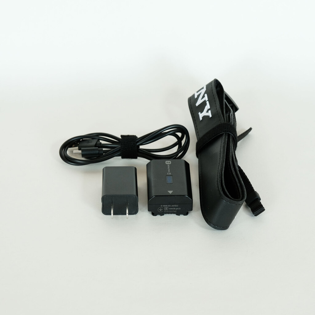 SONY α7 IV(ILCE-7M4) SONY α7 IV(ILCE-7M4)