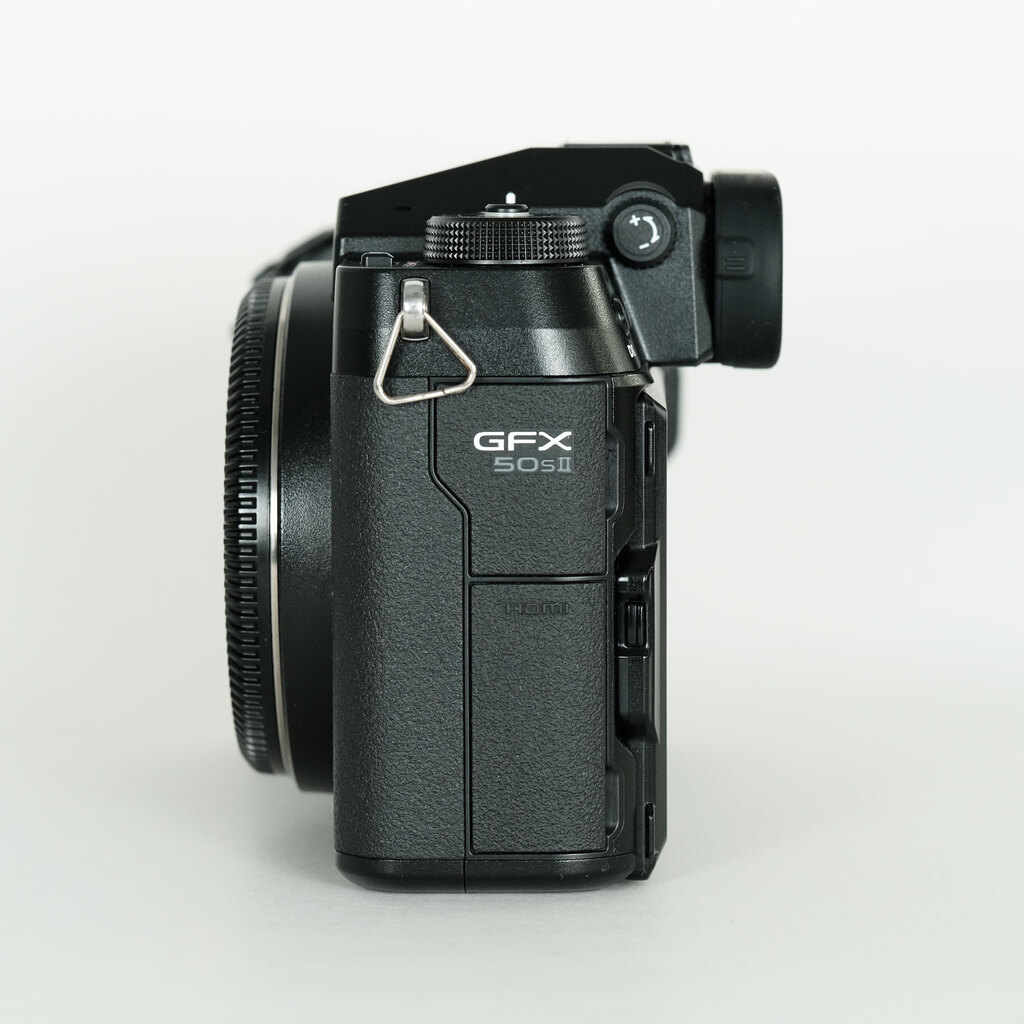FUJIFILM GFX50SⅡ 開封済み新品（保証書あり） GFX 50S II ミラーレス中判デジタルカメラ GF35-70mmレンズ