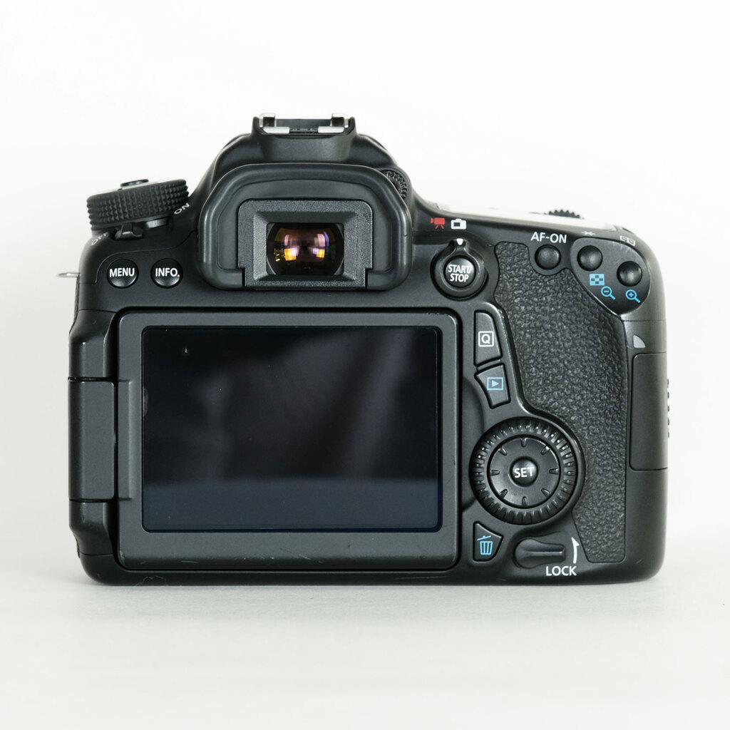 ✨極美品✨Canon キャノン EOS 70D ボディ❤️バリアングル液晶搭載！ ヨドバシ.com - キヤノン Canon EOS 70D ボディ [デジタル一眼