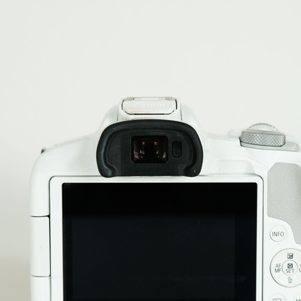 Canon EOS R50 Canon EOS R50