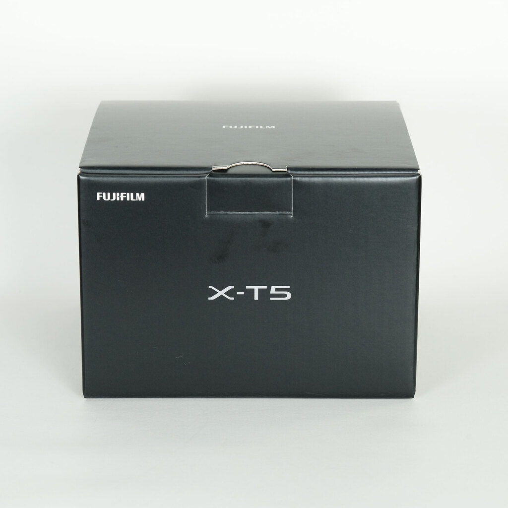 FUJIFILM X-T5 FUJIFILM X-T5