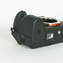 SONY α7 IV(ILCE-7M4) SONY α7 IV(ILCE-7M4)