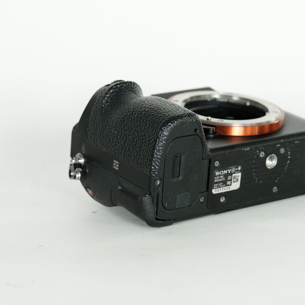 SONY α7 II(ILCE-7M2) SONY α7 II(ILCE-7M2)