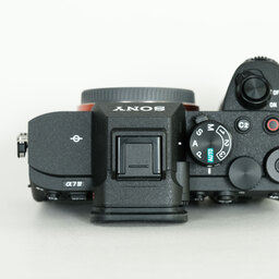 SONY α7 IV(ILCE-7M4) SONY α7 IV(ILCE-7M4)