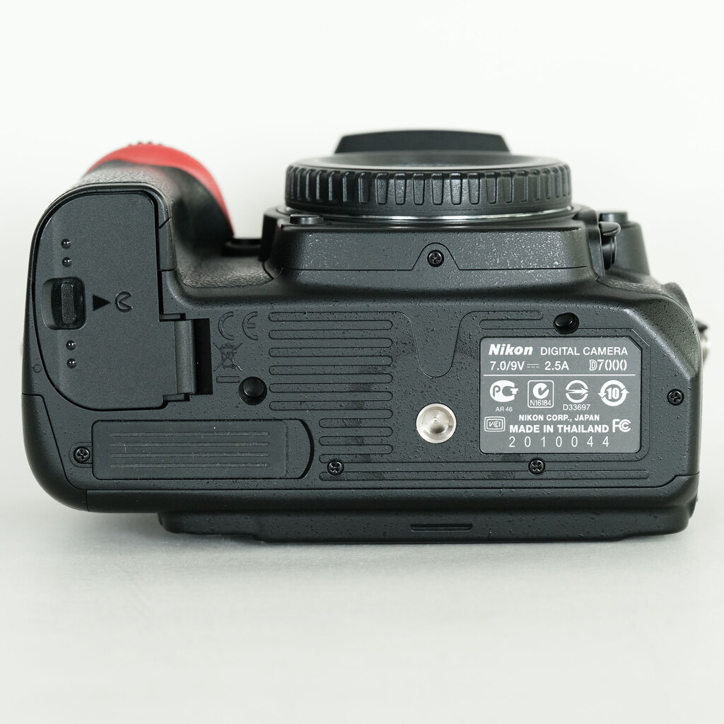 NIKON D7000 デジタル一眼レフ　ジャンク品 Nikon - 【ジャンク品】Nikon/D7000/レンズ付き/デジタル一眼