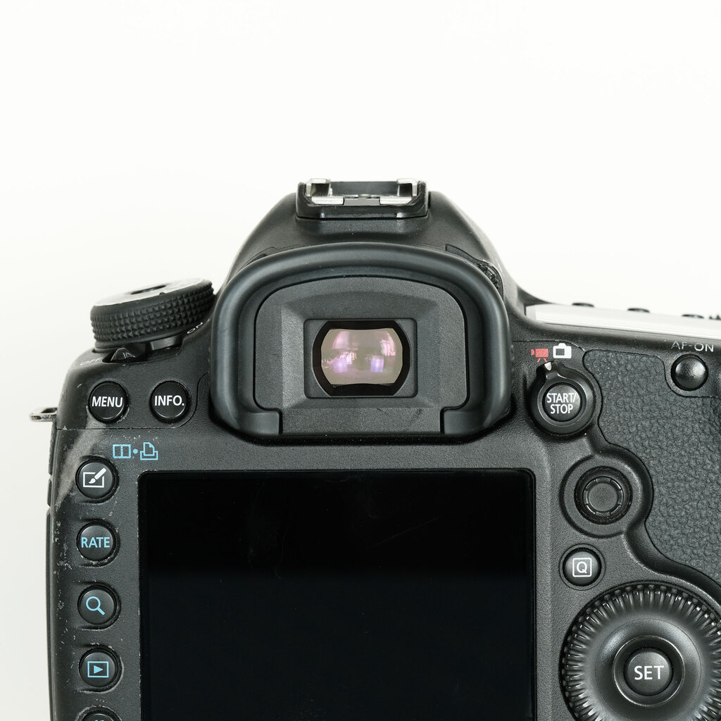 Canon EOS 5D Mark III Canon EOS 5D Mark III