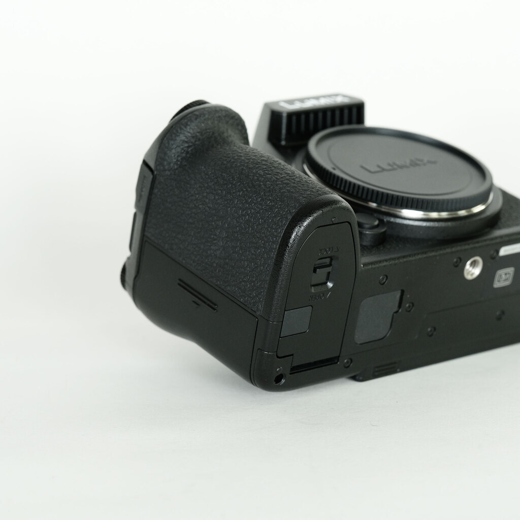 Panasonic LUMIX S5II DC-S5M2