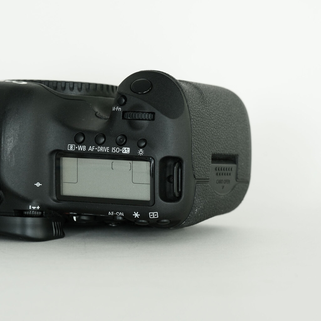 Canon EOS 5D Mark III Canon EOS 5D Mark III