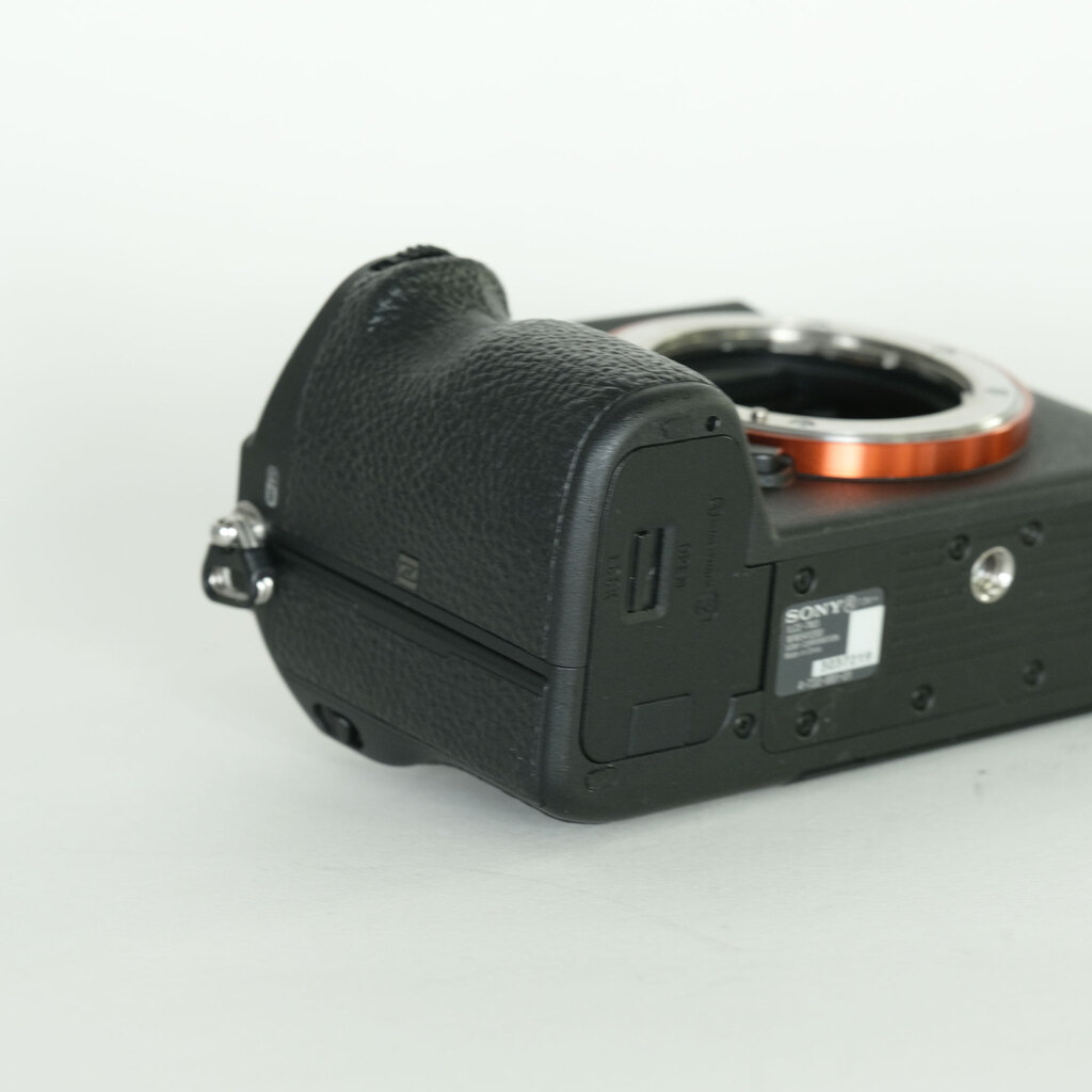 SONY α7 III(ILCE-7M3) SONY α7 III(ILCE-7M3)