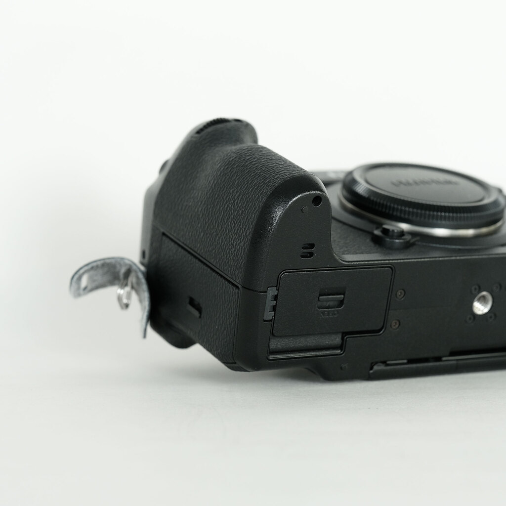 FUJIFILM X-H1 FUJIFILM X-H1