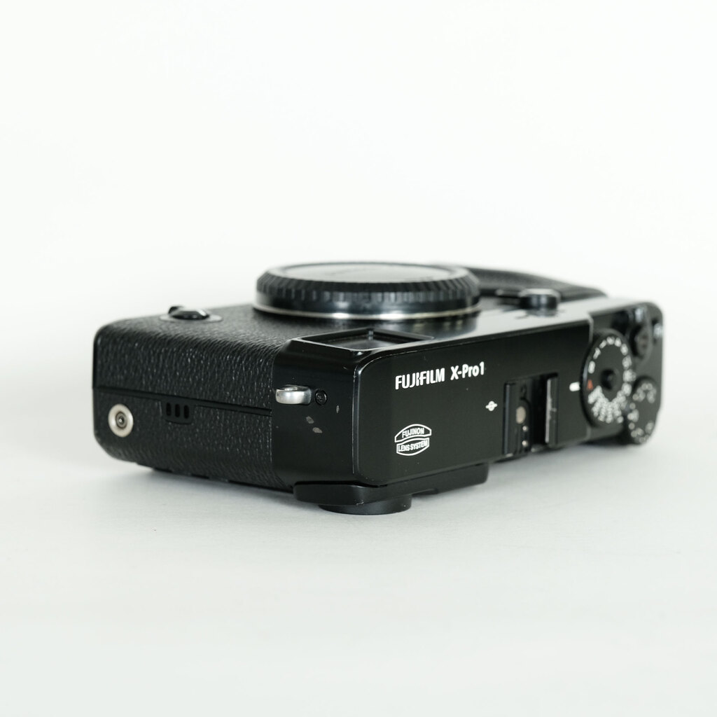 FUJIFILM X-Pro1の出品 | ONE SCENE（ワンシーン）