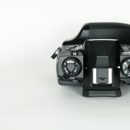 OLYMPUS OM-D E-M1X OLYMPUS OM-D E-M1X