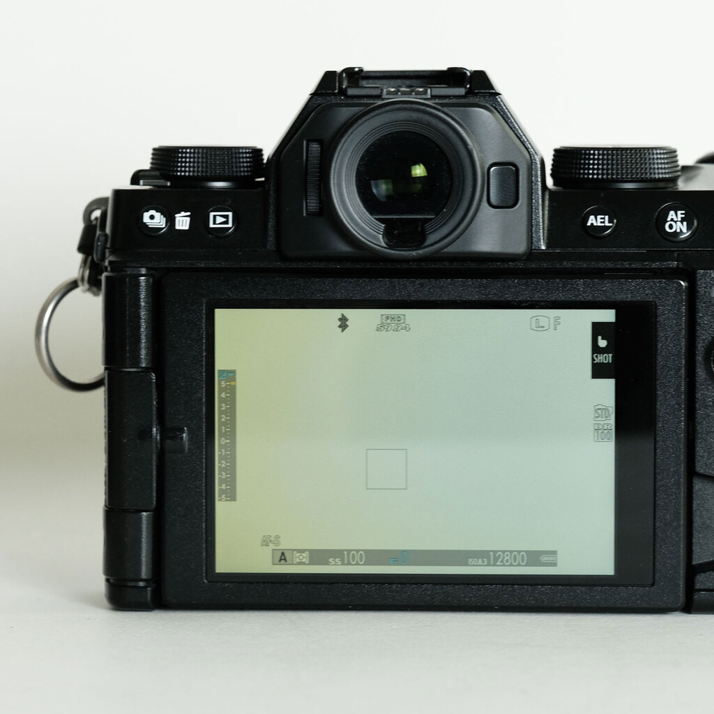 Fujifilm X-S10 美品 FUJIFILM フジフイルム ミラーレス X-S10 レンズキット 中古 美