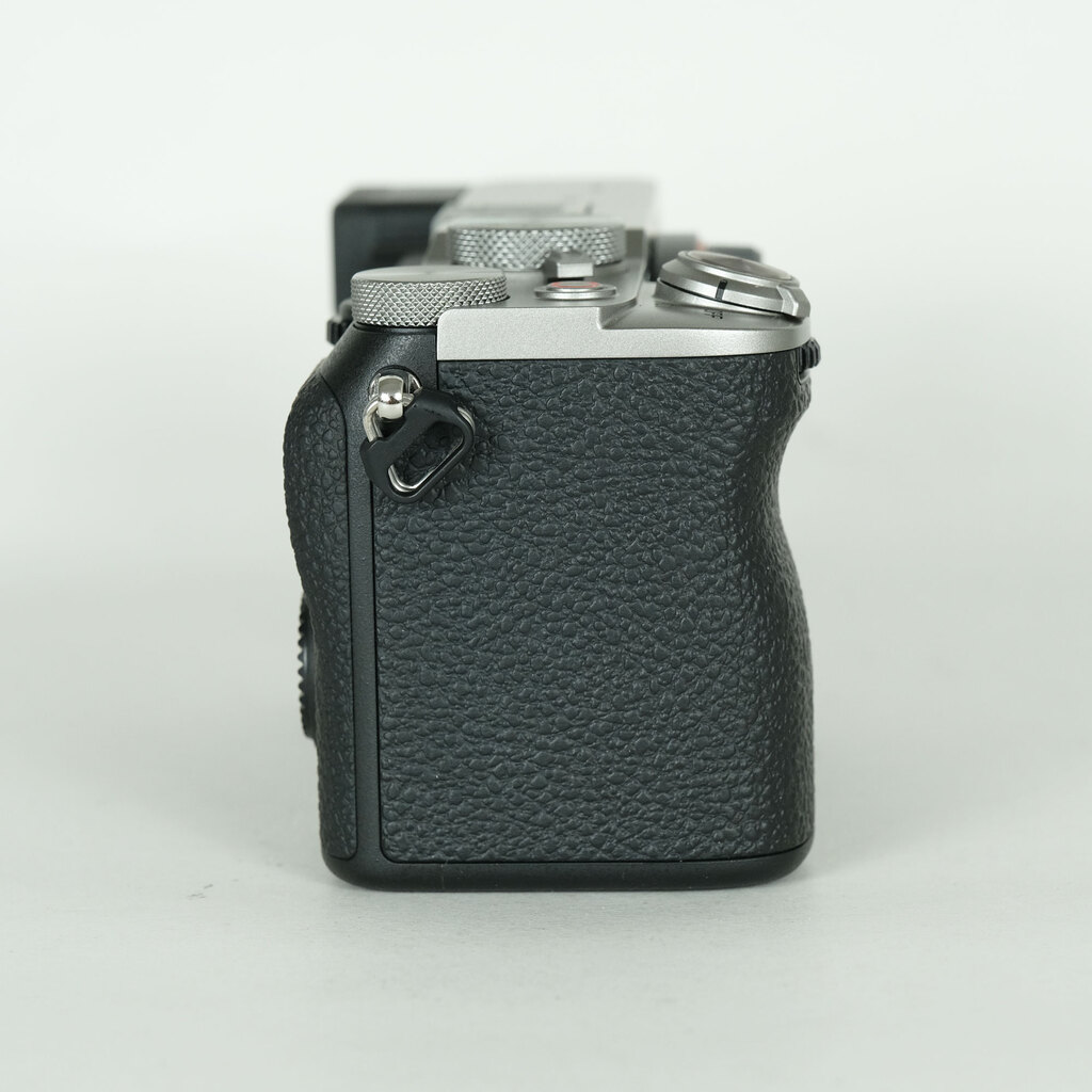 SONY α7C II(ILCE-7CM2) SONY α7C II(ILCE-7CM2)