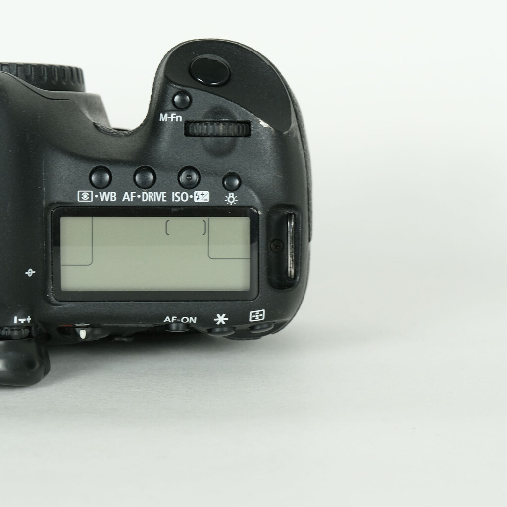 Canon EOS 5D Mark III Canon EOS 5D Mark III