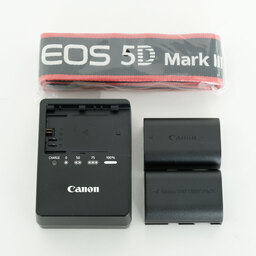 Canon EOS 5D Mark III Canon EOS 5D Mark III