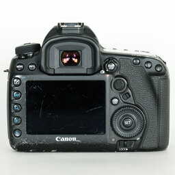 Canon EOS 5D Mark IV