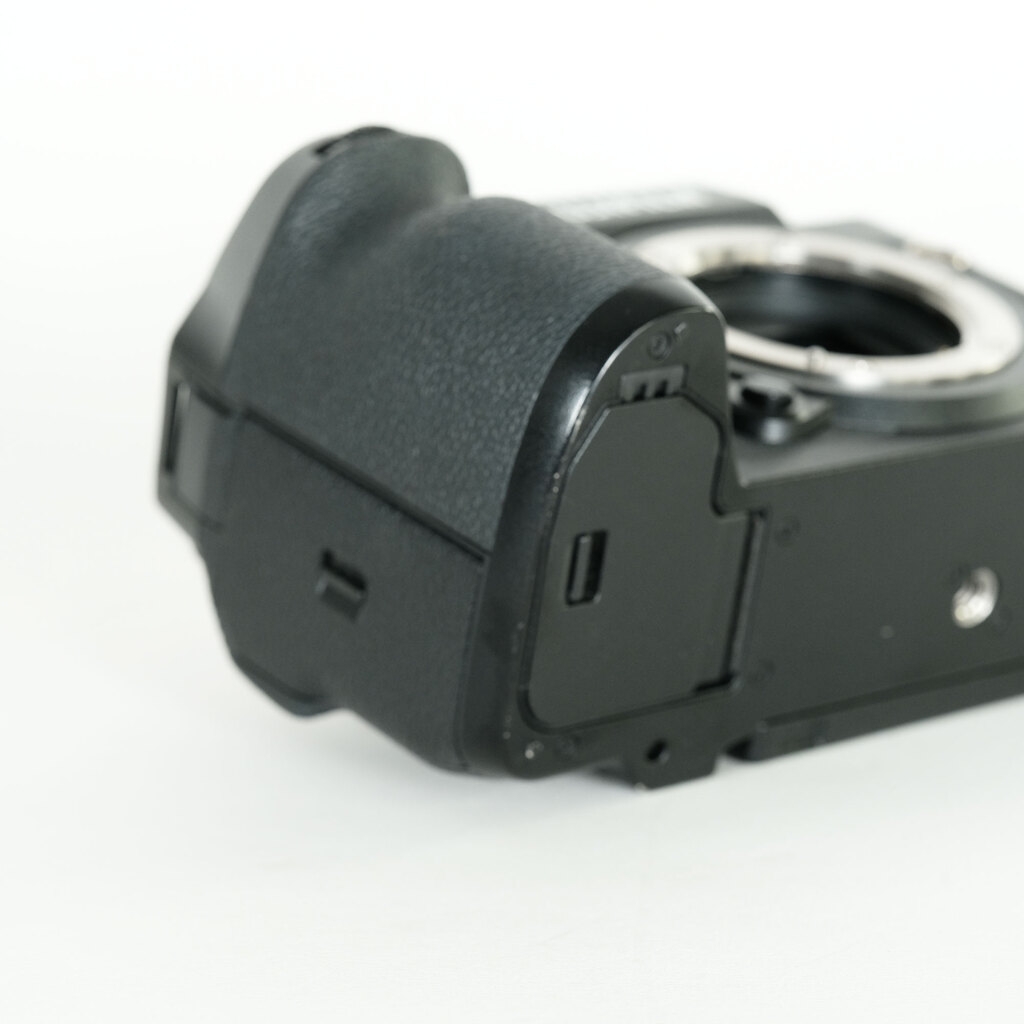 FUJIFILM X-H2 FUJIFILM X-H2