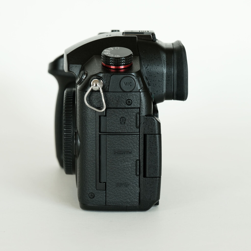 Panasonic LUMIX DC-GH5M2 Panasonic LUMIX DC-GH5M2