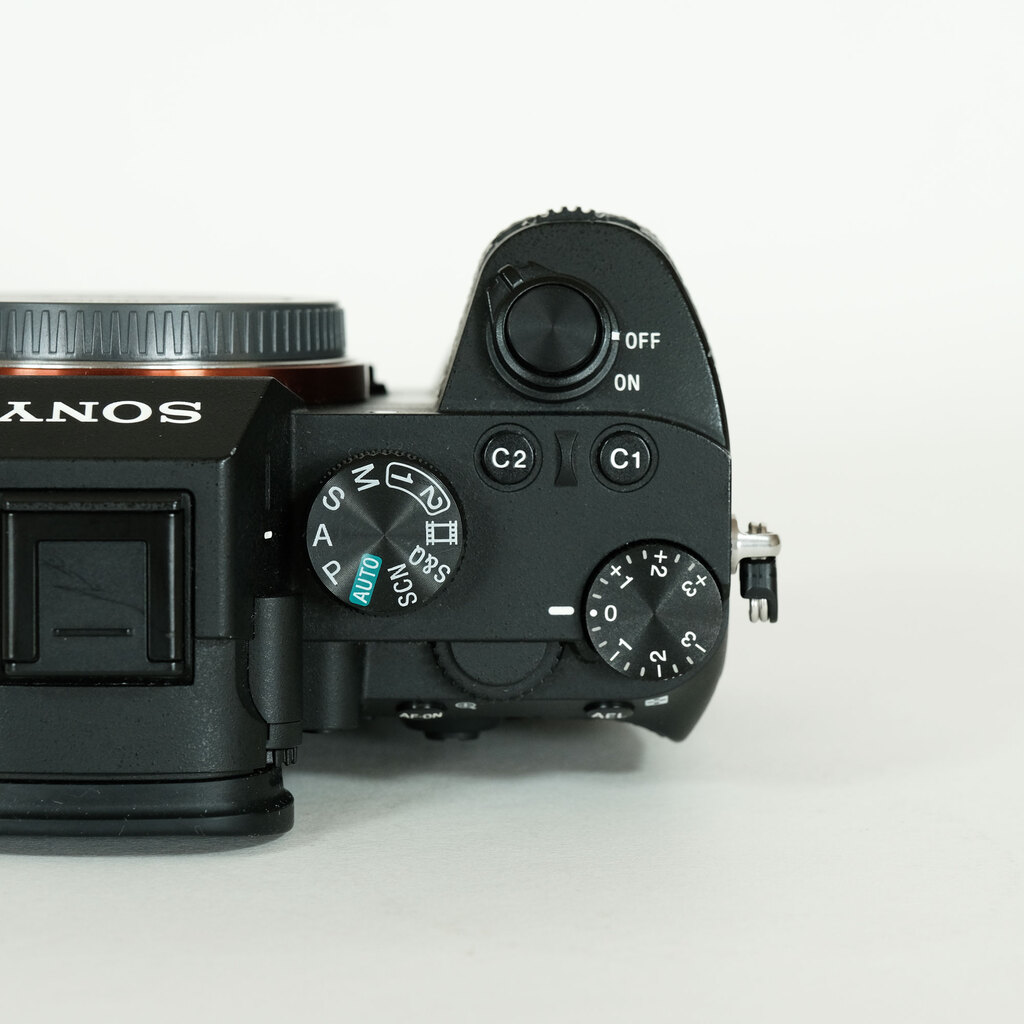 SONY α7 III(ILCE-7M3) SONY α7 III(ILCE-7M3)
