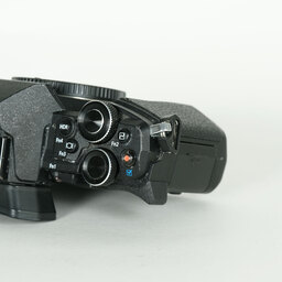 OLYMPUS OM-D E-M5 Mark II