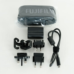 FUJIFILM X-H2 FUJIFILM X-H2