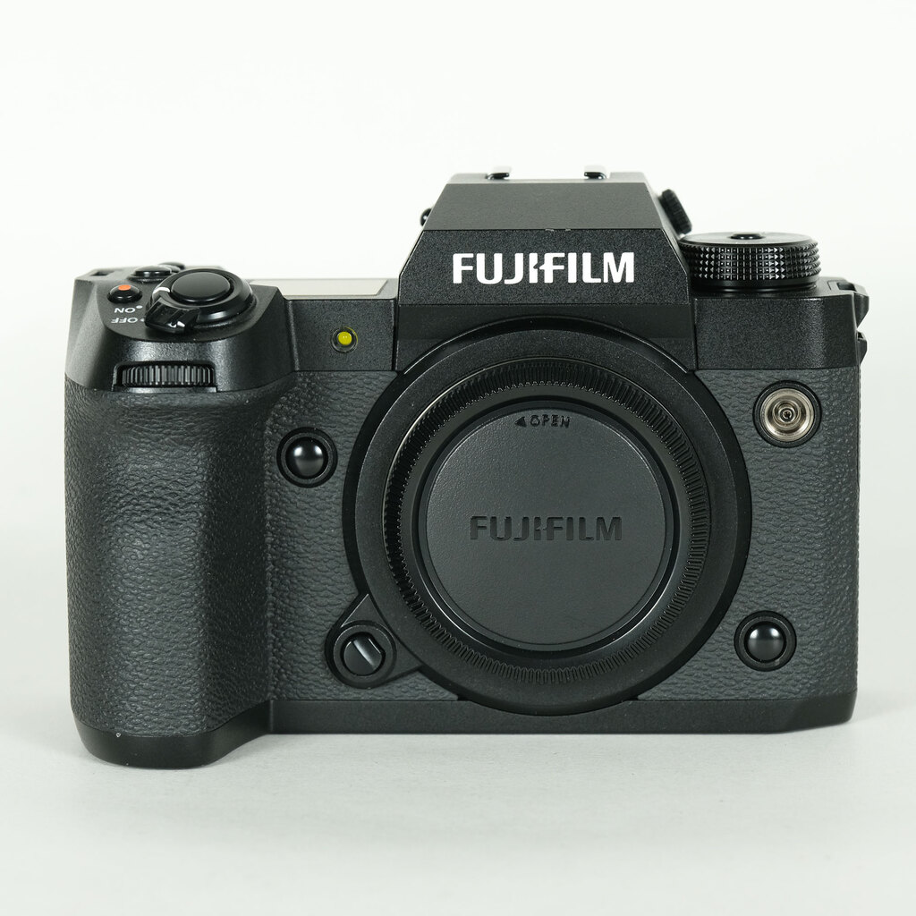 FUJIFILM X-H2