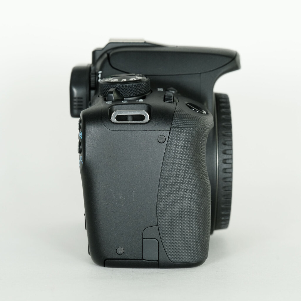 Canon EOS Kiss X7 レンズ付き　B034 Amazon.co.jp: Canon Digital Single-Lens Reflex Camera EOS