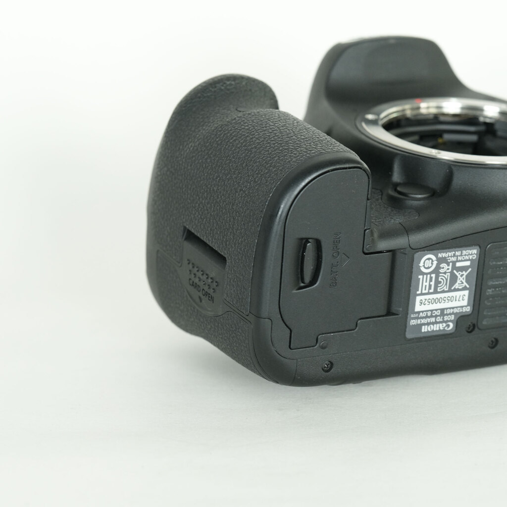 Canon EOS 7D Mark II Canon EOS 7D Mark II