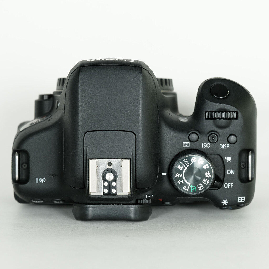 【最終値下げ】Canon EOS Kiss X8i レンズ2本付き Amazon | Canon デジタル一眼レフカメラ EOS Kiss X8i ダブル