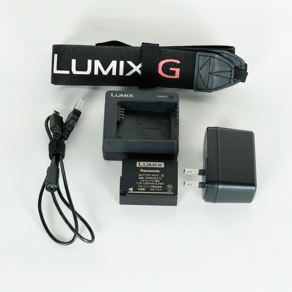 Panasonic LUMIX DC-G99 Panasonic LUMIX DC-G99