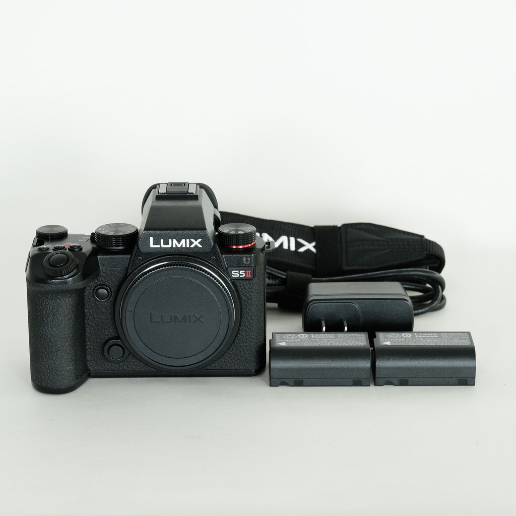 Panasonic LUMIX S5II DC-S5M2 Panasonic LUMIX S5II DC-S5M2